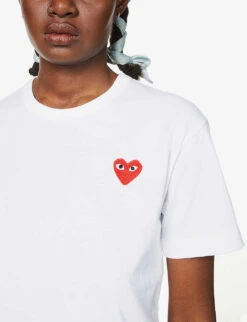 Comme Des Garçons Play Big Heart-appliqué Cotton-jersey T-shirt -VogueVibe Store 143 2000022 P1T034 WHITE ALT05