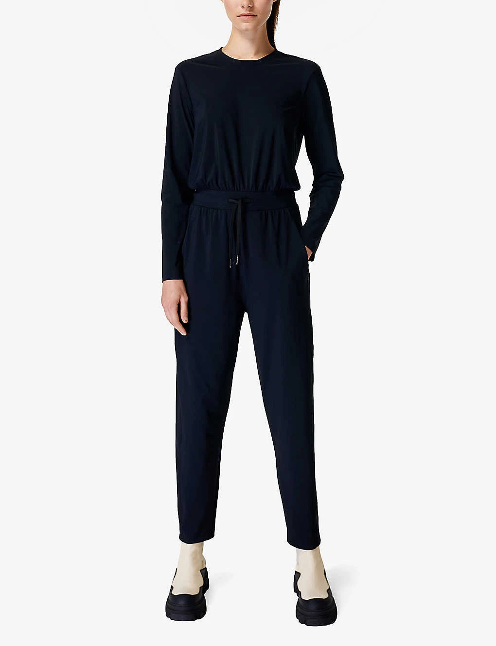 Sweaty Betty Explorer Tapered-leg Stretch-woven Jumpsuit 4 Sweaty Betty Explorer Tapered-leg Stretch-woven Jumpsuit - Image 2