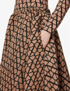 Valentino Monogram-print A-line Satin Midi Skirt 11 Valentino Monogram-print A-line Satin Midi Skirt -VogueVibe Store R04135633 LIGHTCAMELNERO ALT04