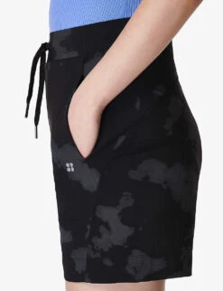 Sweaty Betty "Explorer 5.5"" Fade-print High-rise Stretch-woven Shorts" -VogueVibe Store R04150384 BLACKFADEPRINT ALT02