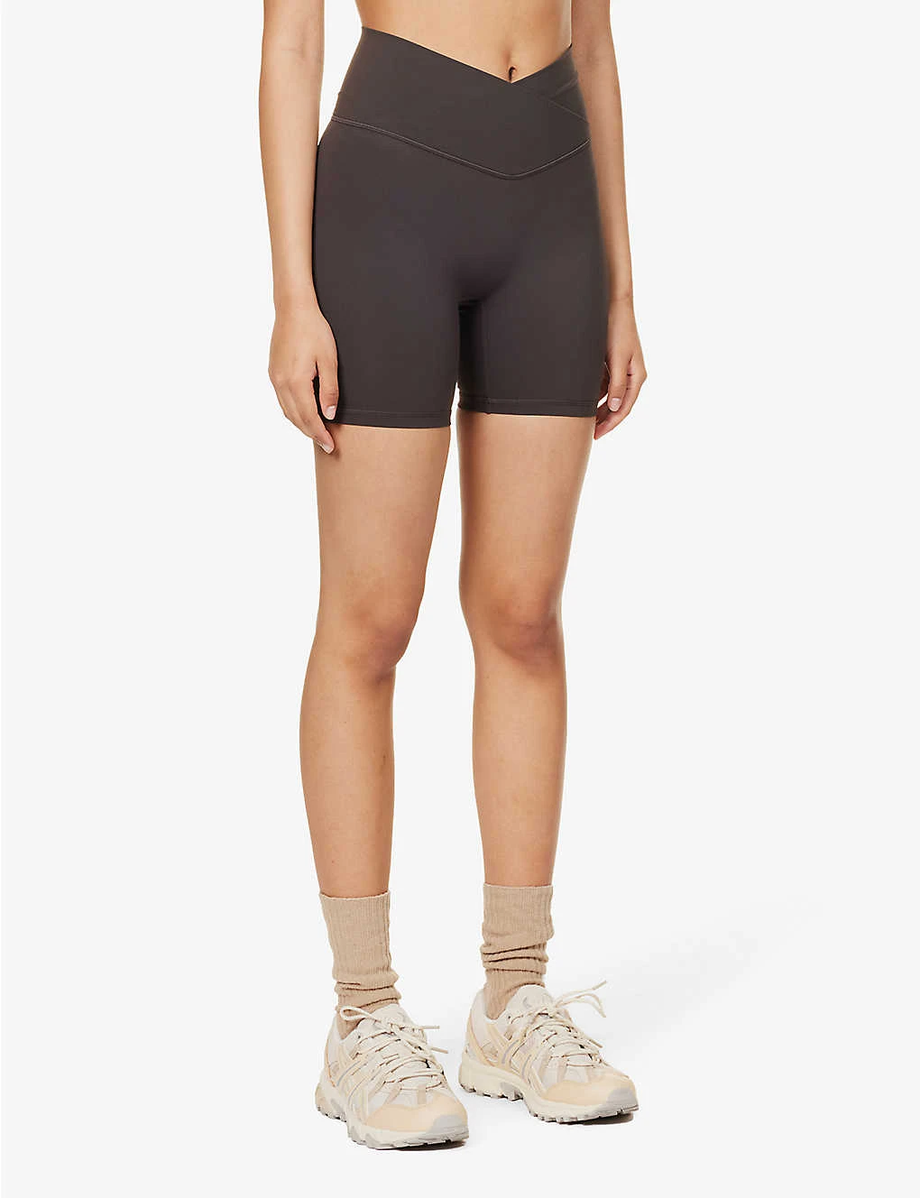 Ultimate Wrap-over High-rise Stretch-woven Shorts 5 Ultimate Wrap-over High-rise Stretch-woven Shorts - Image 3